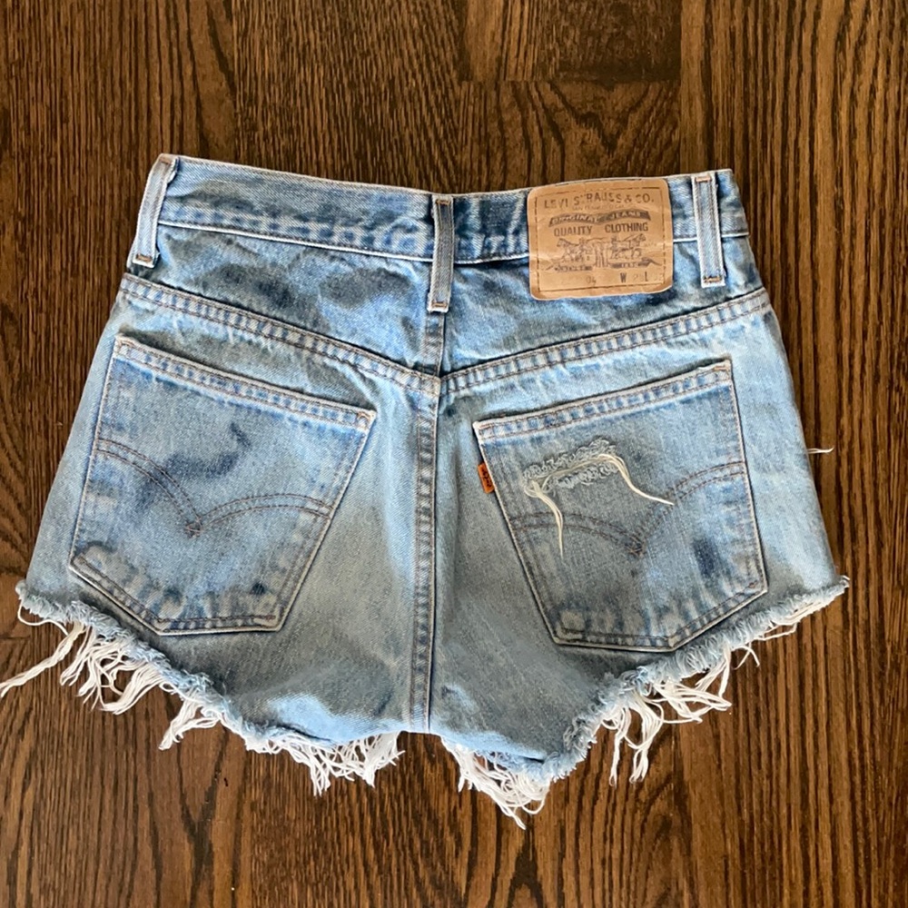 Levi size 4 distressed Jean shorts